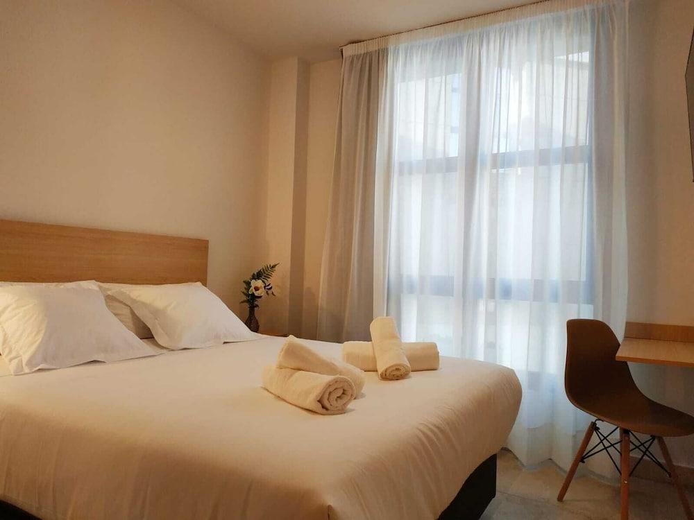 Iraipe Logrono Hotel المظهر الخارجي الصورة