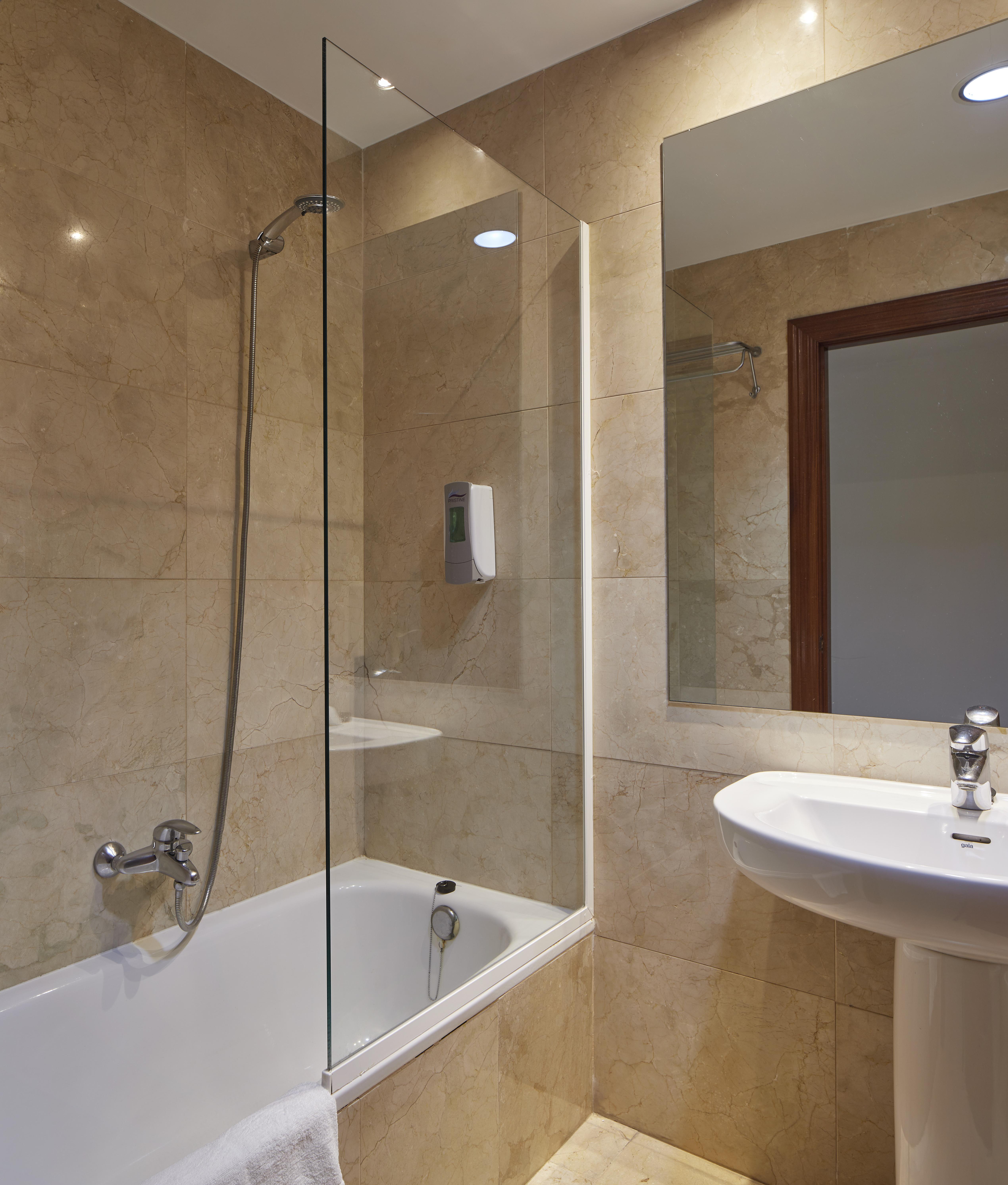 Iraipe Logrono Hotel المظهر الخارجي الصورة