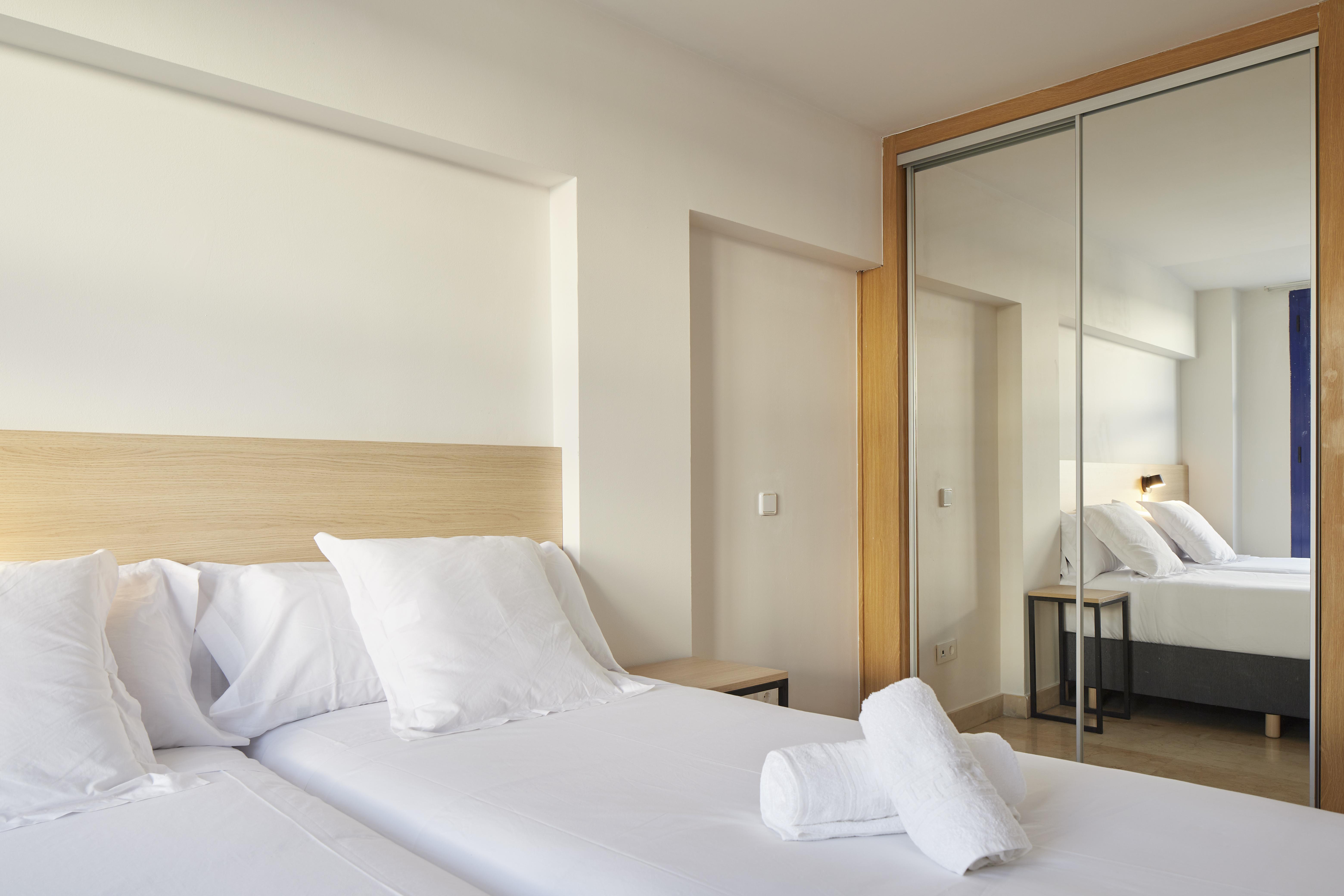 Iraipe Logrono Hotel المظهر الخارجي الصورة