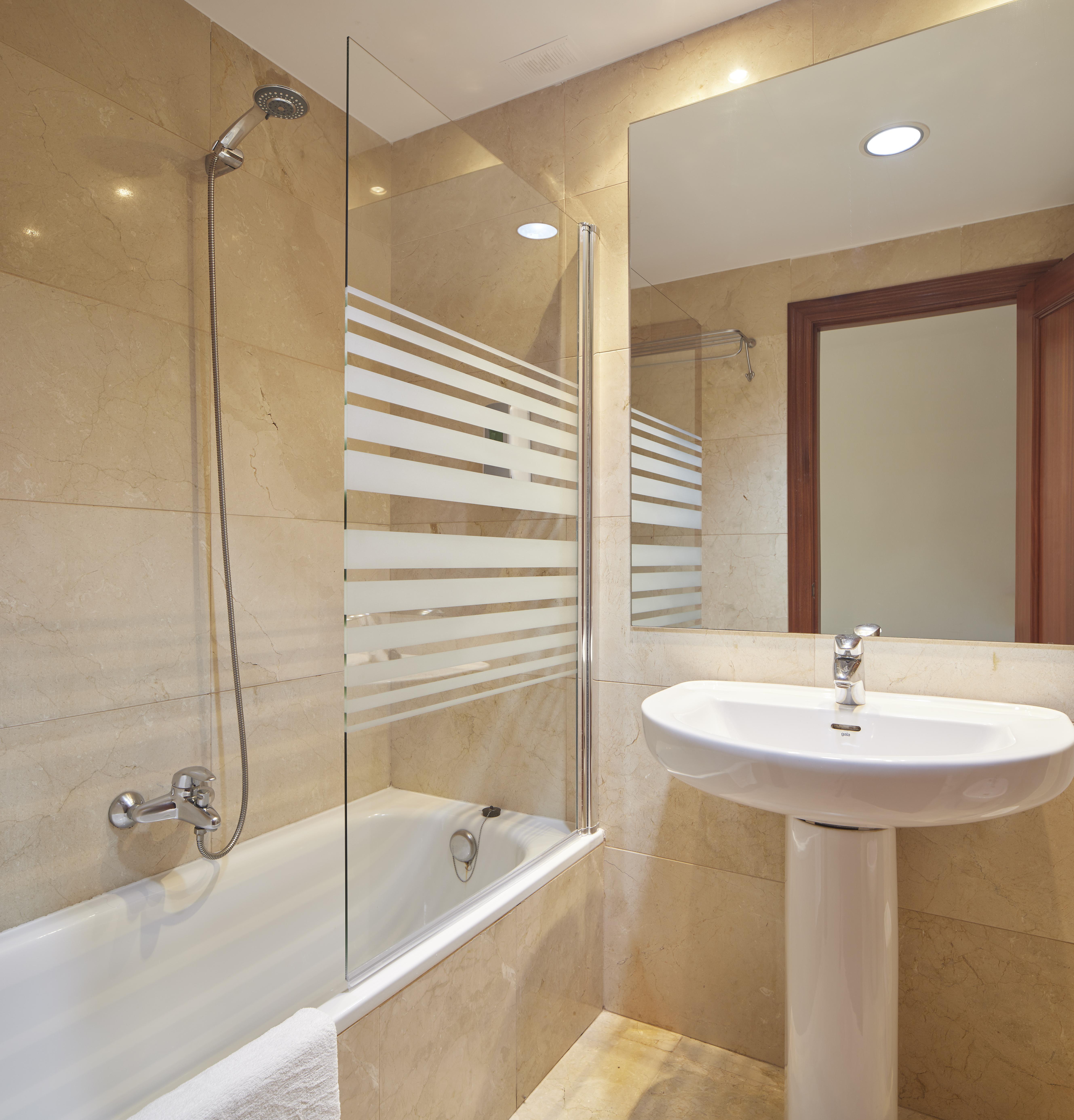 Iraipe Logrono Hotel المظهر الخارجي الصورة
