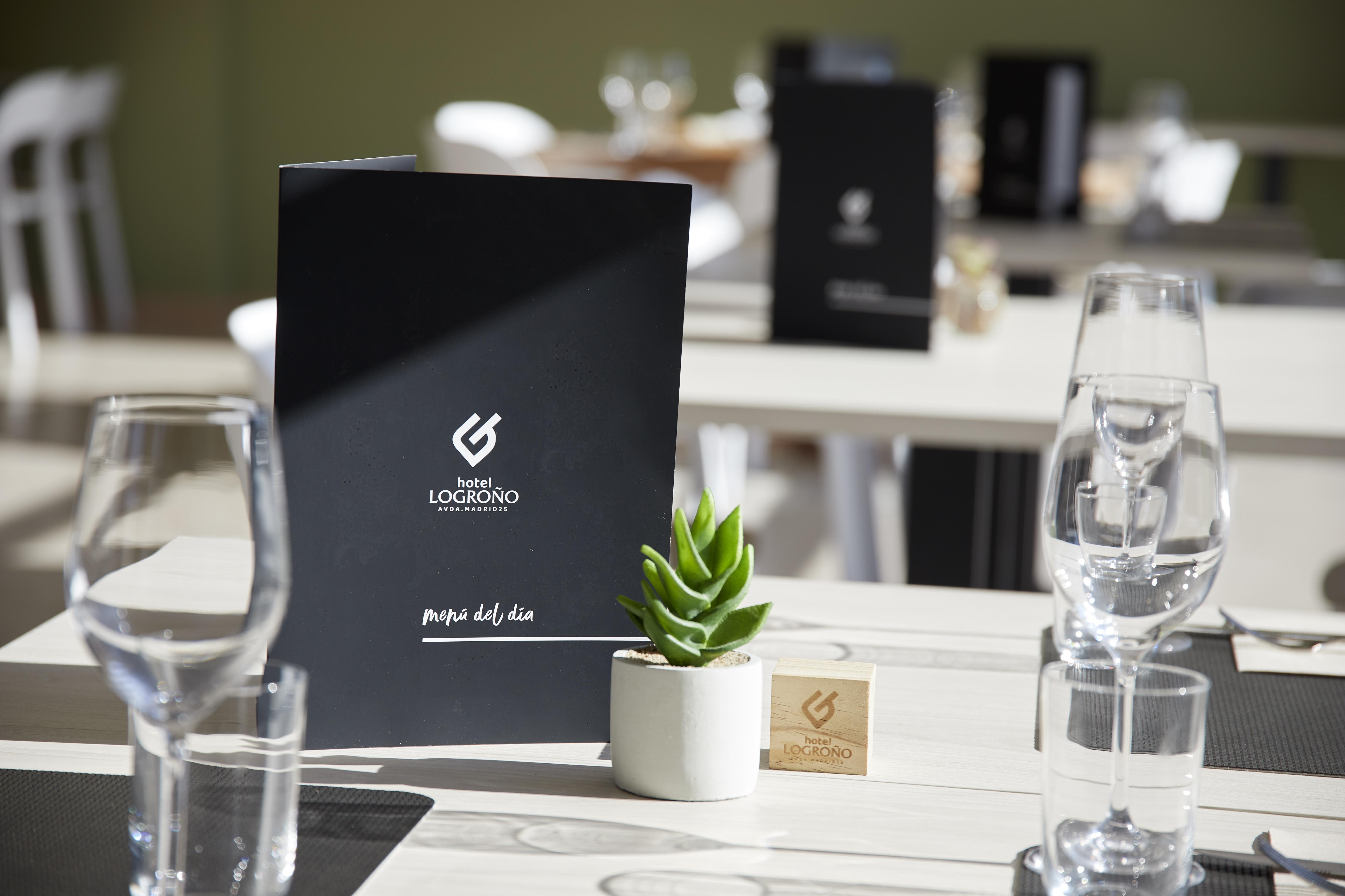 Iraipe Logrono Hotel المظهر الخارجي الصورة