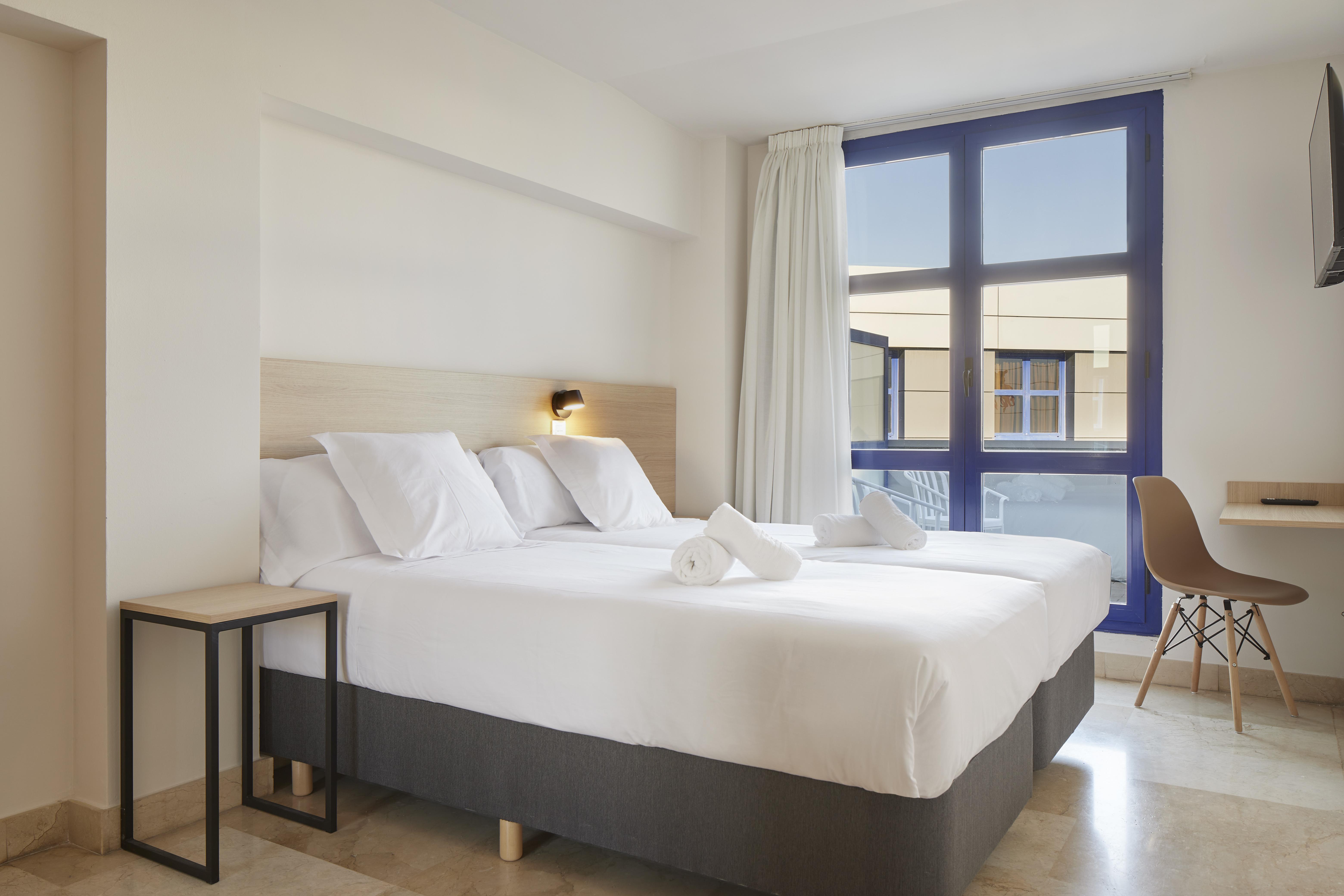 Iraipe Logrono Hotel المظهر الخارجي الصورة