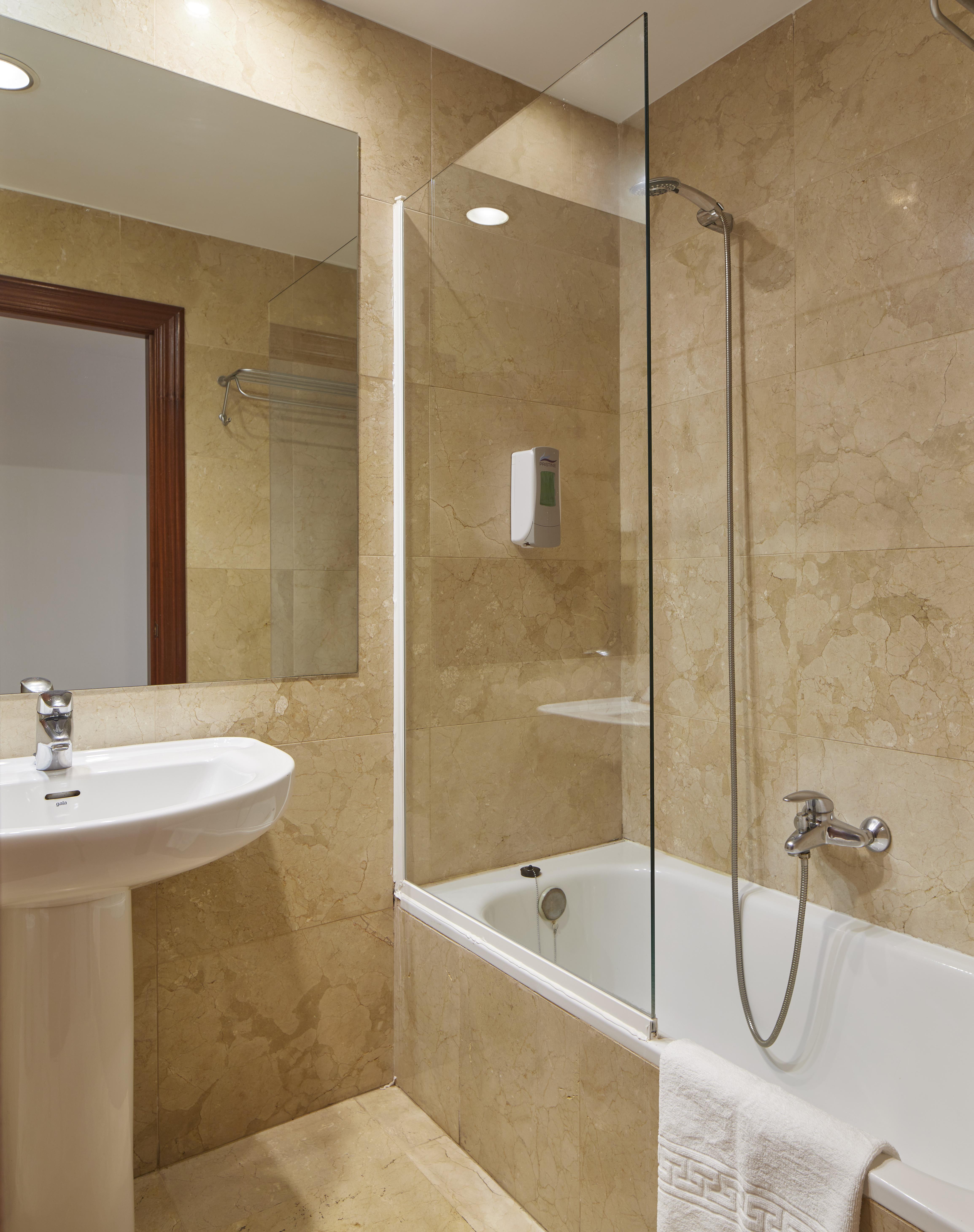 Iraipe Logrono Hotel المظهر الخارجي الصورة
