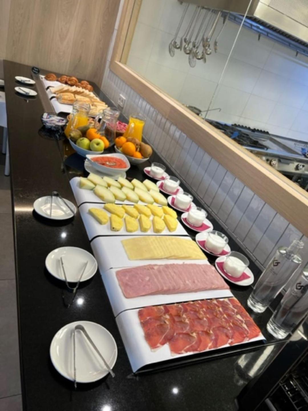 Iraipe Logrono Hotel المظهر الخارجي الصورة