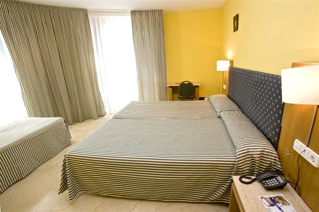 Iraipe Logrono Hotel المظهر الخارجي الصورة
