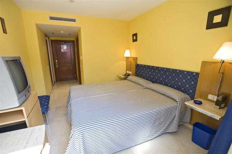 Iraipe Logrono Hotel المظهر الخارجي الصورة